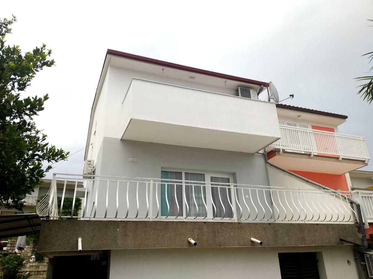 Villa Dora ##3 Цриквеница Экстерьер фото